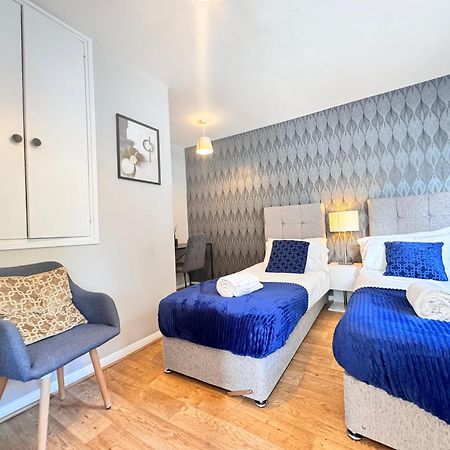Kensington 2 Bedroom House-Big Living Area And Kitchen-Harrods-National History Museum-Hyde Park-Near 2 Underground Lines London Exterior photo